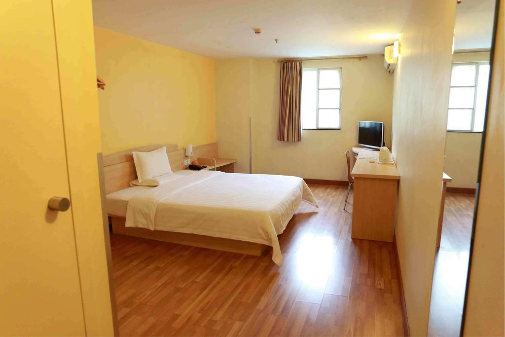 7Days Inn Dalian Heishijiao Software Park Rum bild